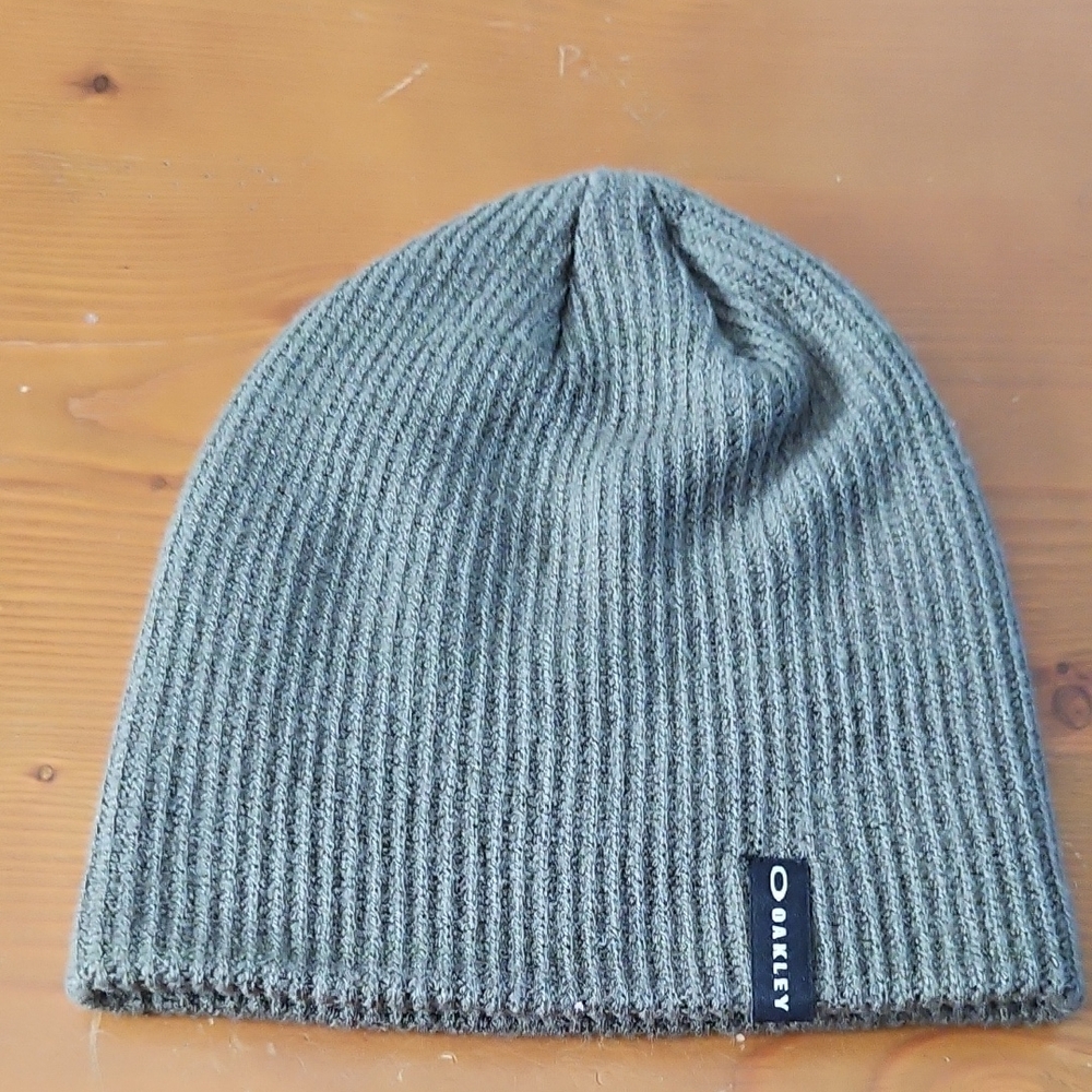 Oakley Back Bone Beanie 2.0 (DARK BRUSH COLOR)